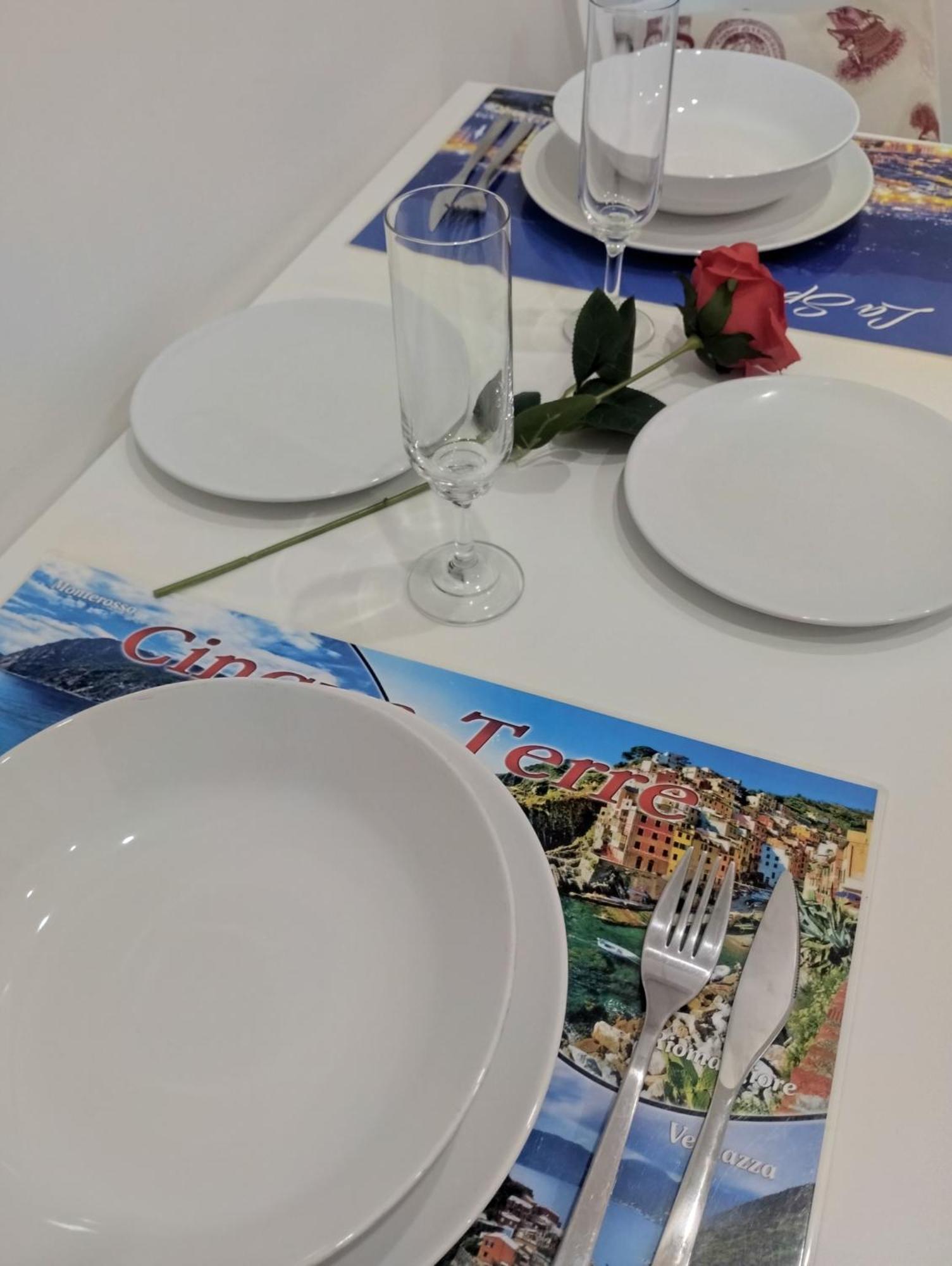 Апартаменты Casa Vacanze Andrea La Tua Base Per Visitare Il Mare Delle Cinque Terre Специя Экстерьер фото